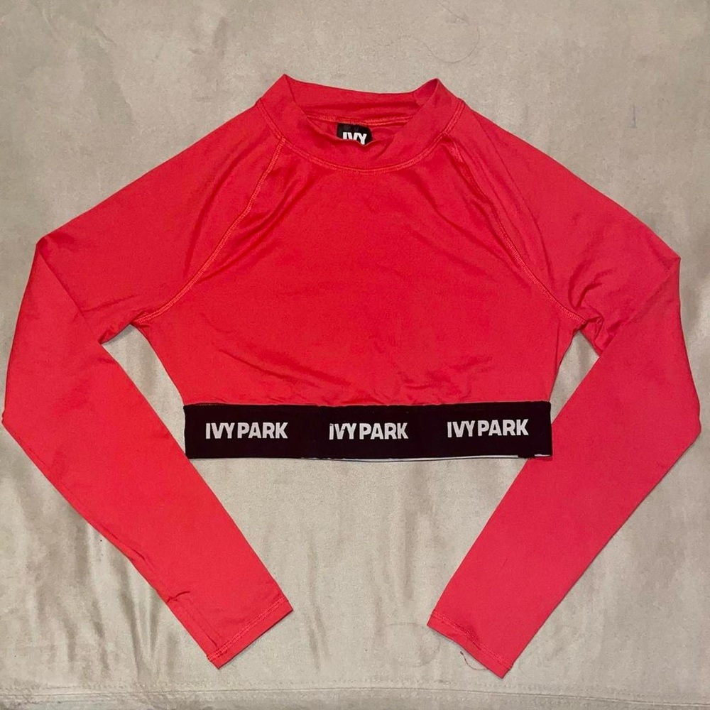 IVY PARK Red Long Sleeve Crop Top